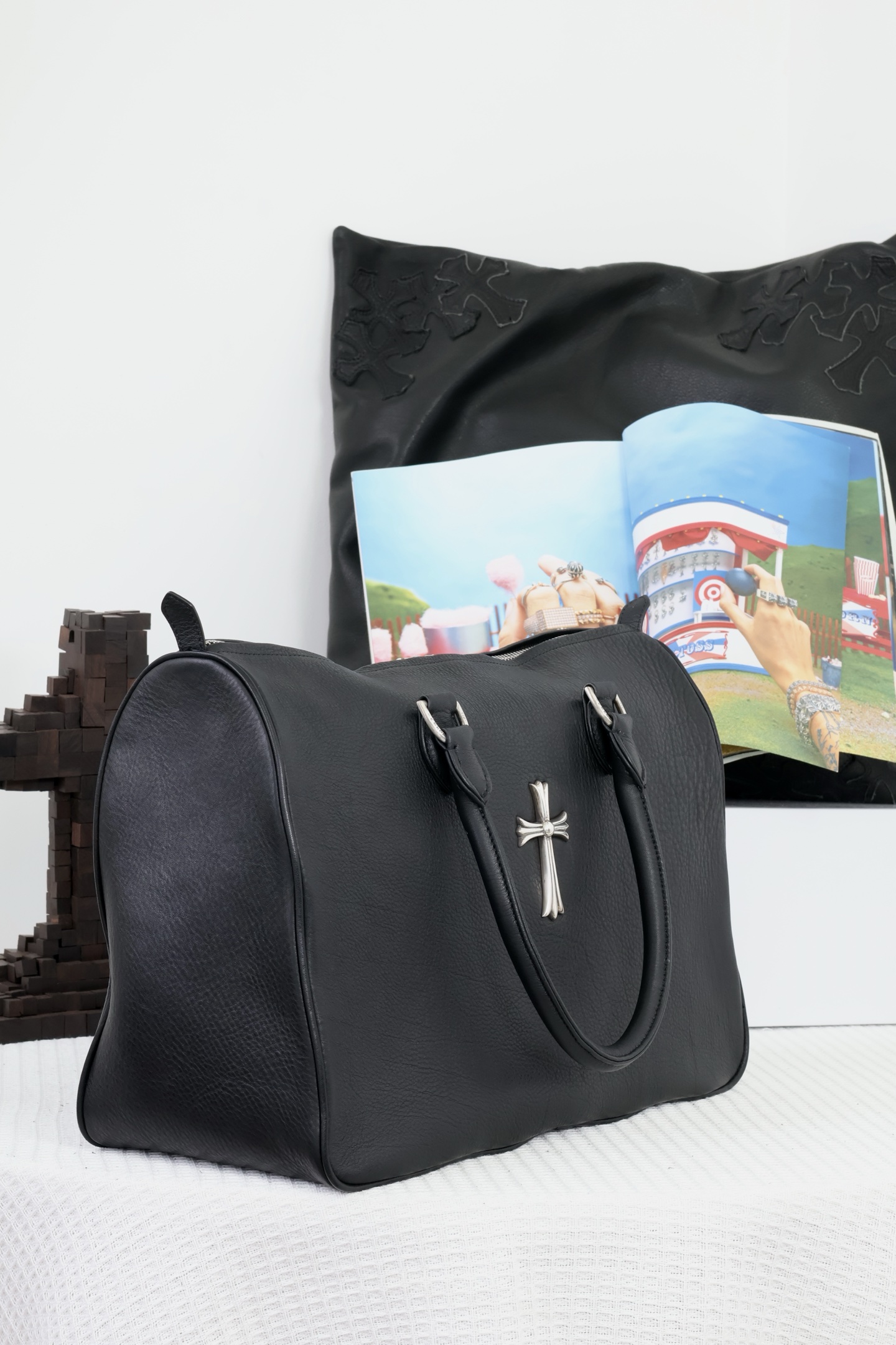 CH Cross Zipper Travel Bag