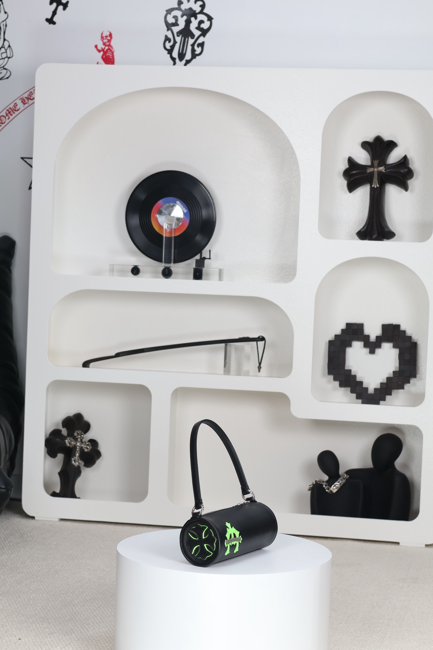 CH｜Grinds Bag, Black and Green, Cylindrical Bag