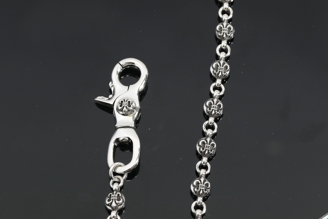 CH | Scout Flower Beaded Hook & S-Clasp, 14 Beads