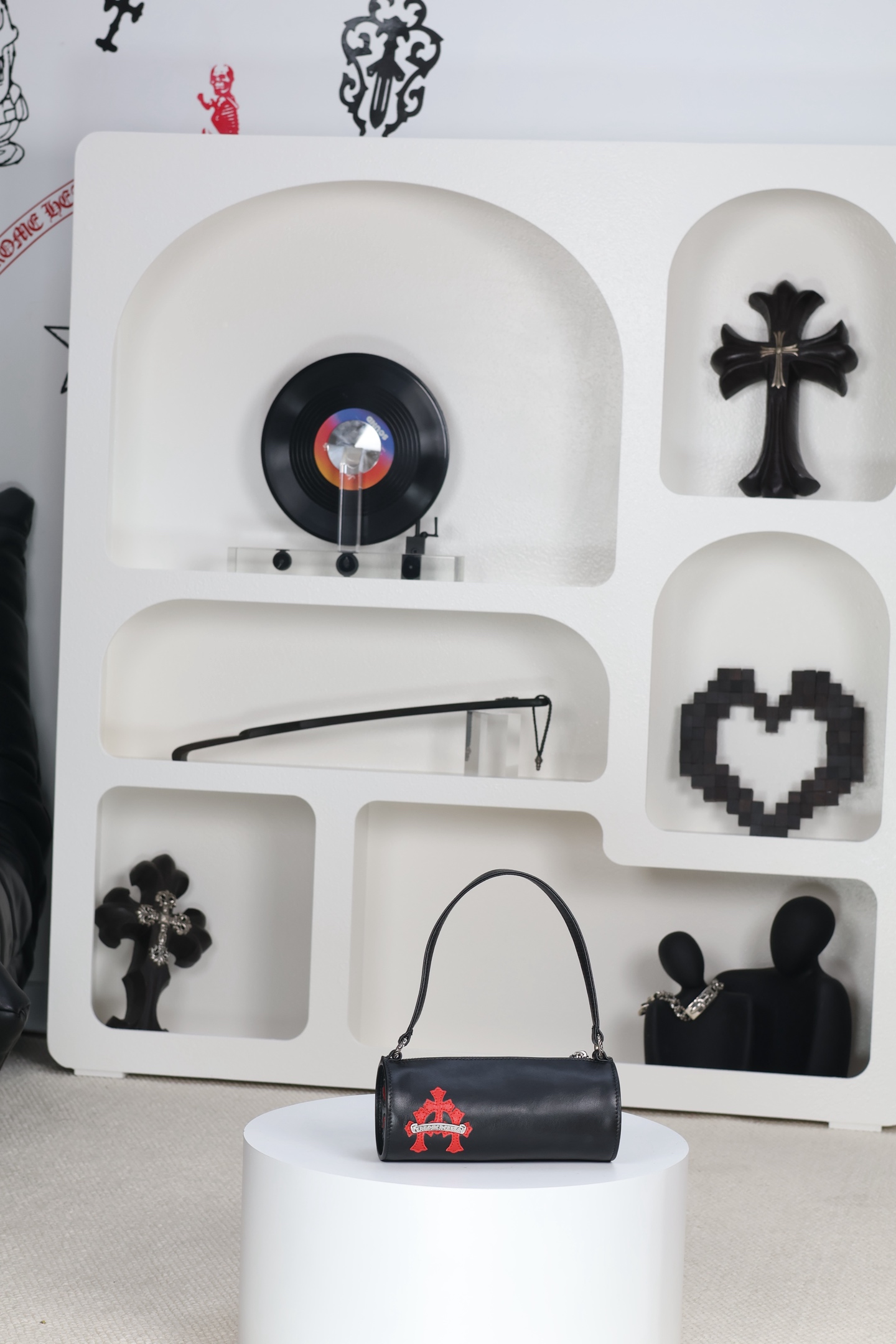 CH｜Grinds Bag, Black and Red, Cylindrical Bag