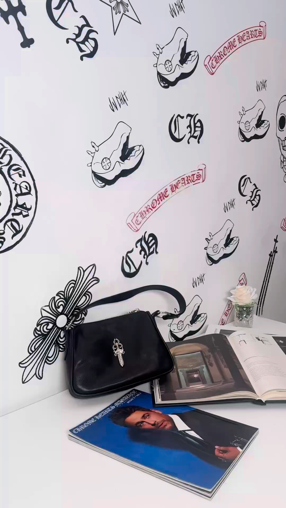 CH_ Small Black Chicken Nugget Shoulder Bag