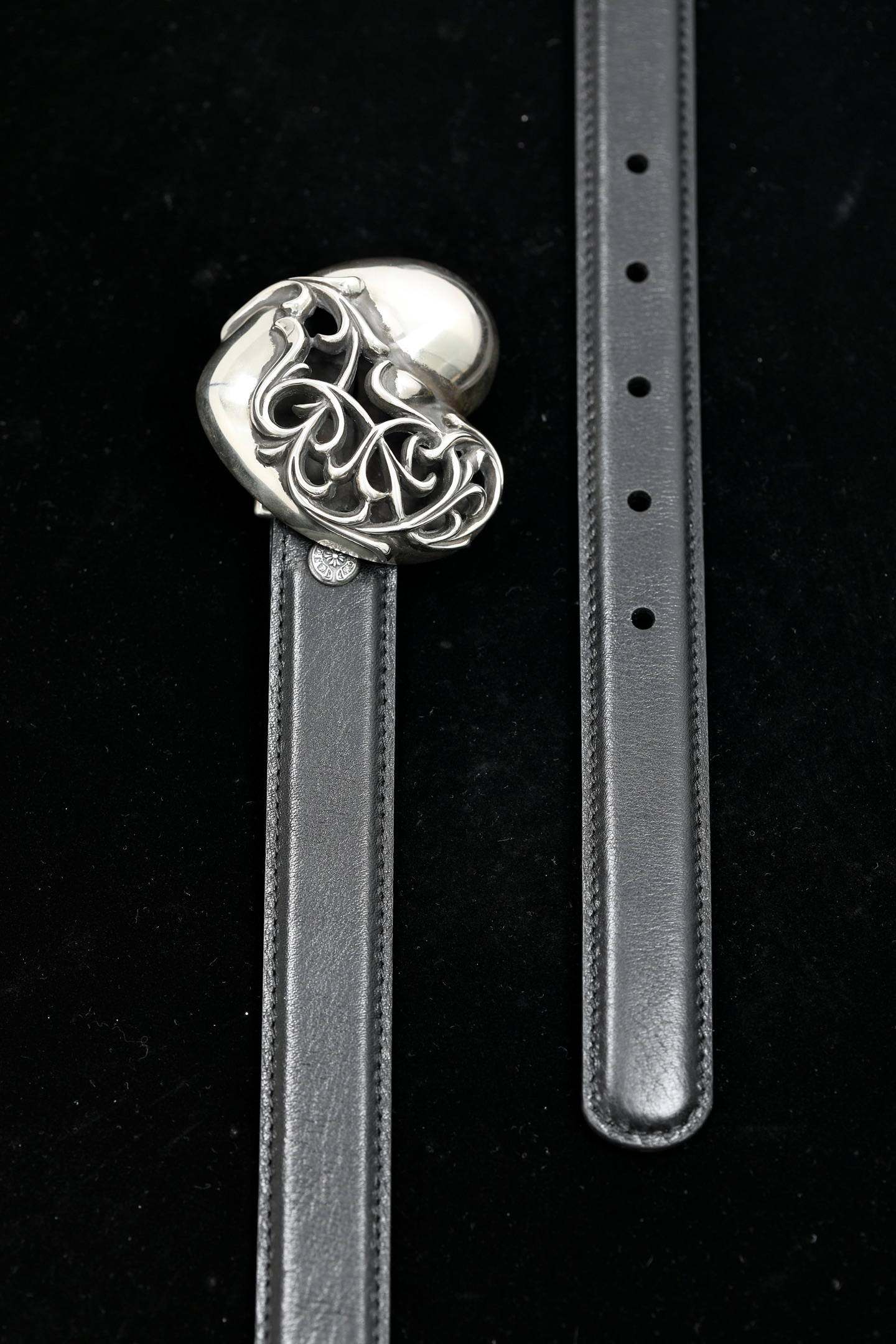 CH｜Heart-Shaped Leather Belt