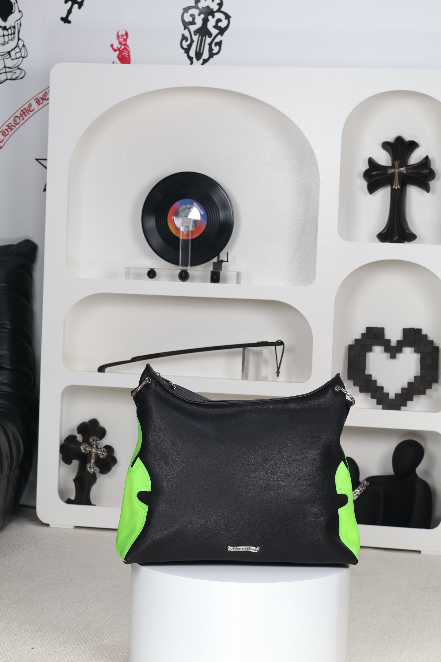 CH｜Black and Green Little Lyon Shoulder/Crossbody Bag