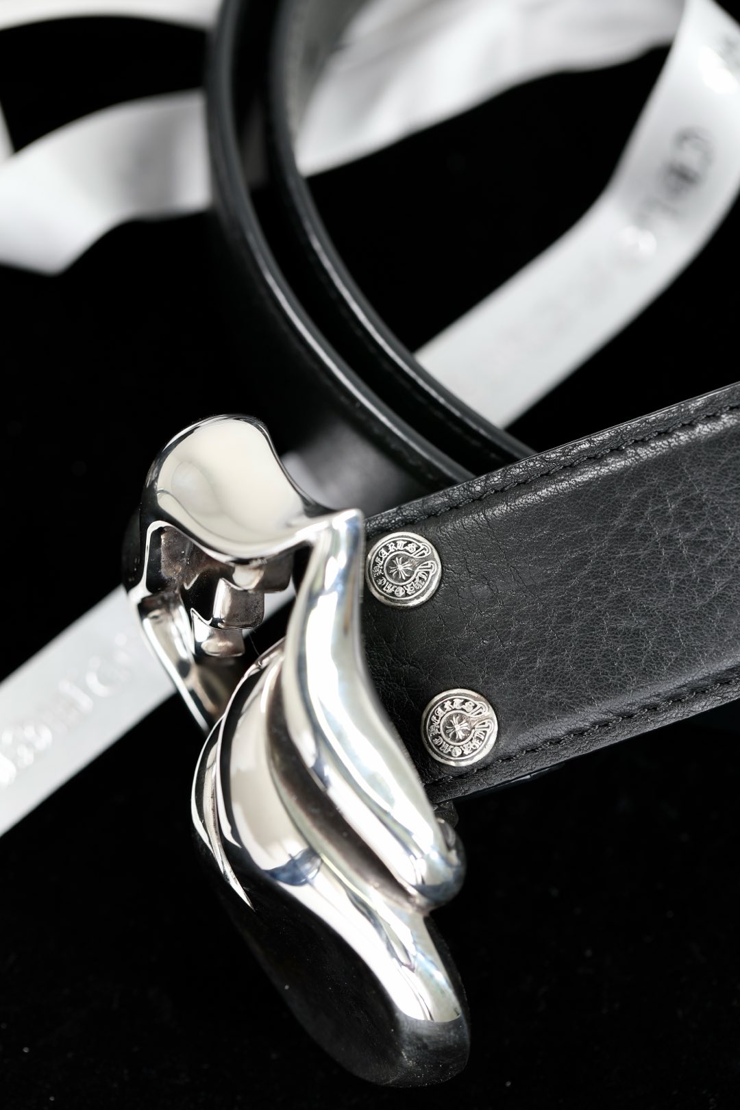 CH｜LIP & TOUGUE BUCKLE