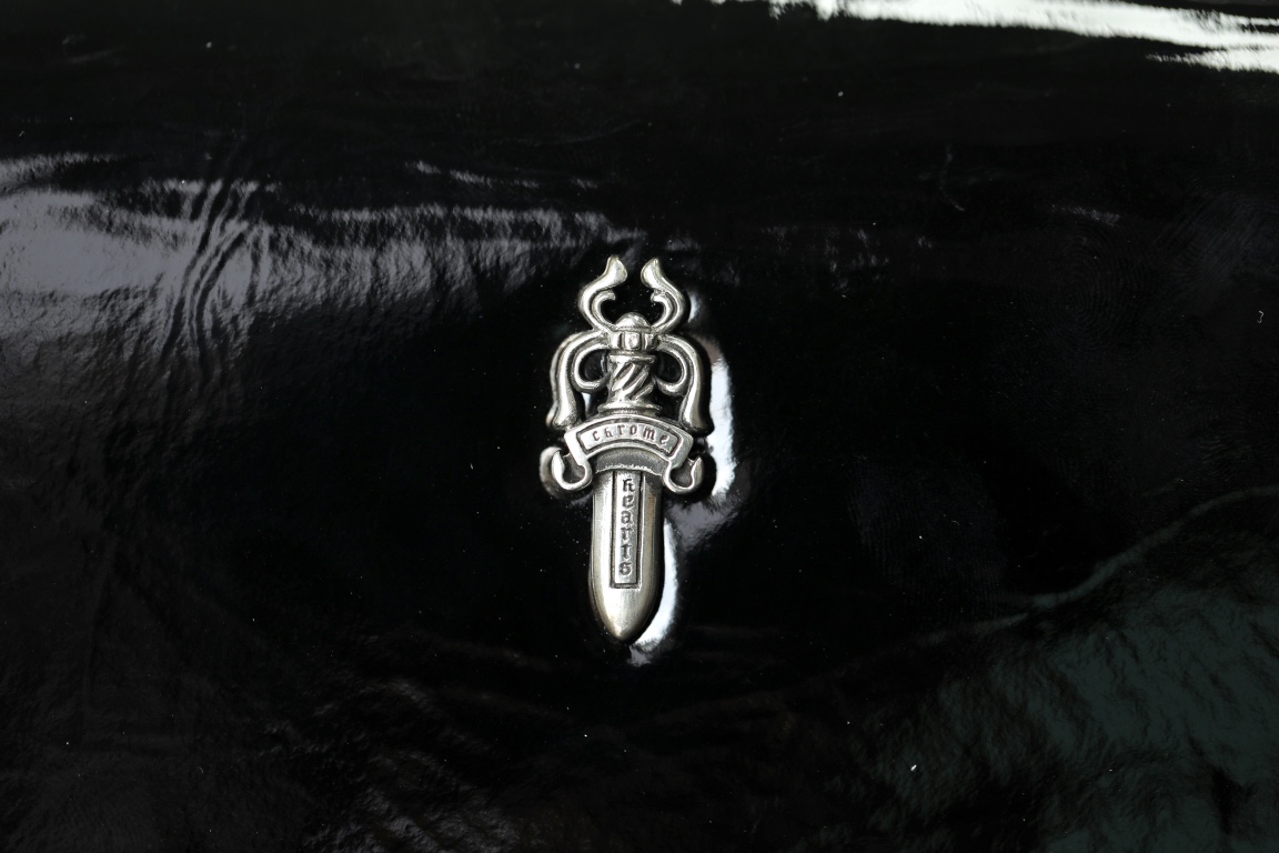 CH｜Philanthus Pihanna Limited Edition Black Shoulder/Handbag ✩ Dimensions: 18.5 x 6 x 14.5 Wrist Height: 6.5