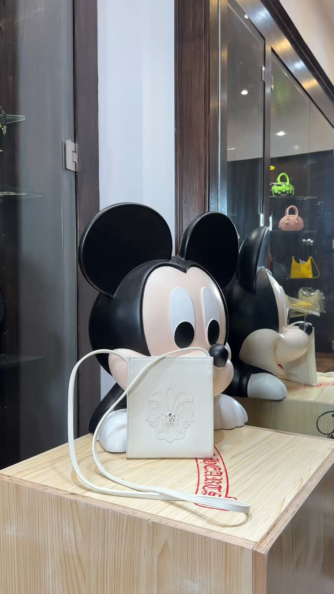 CH｜Square Pocket Bag