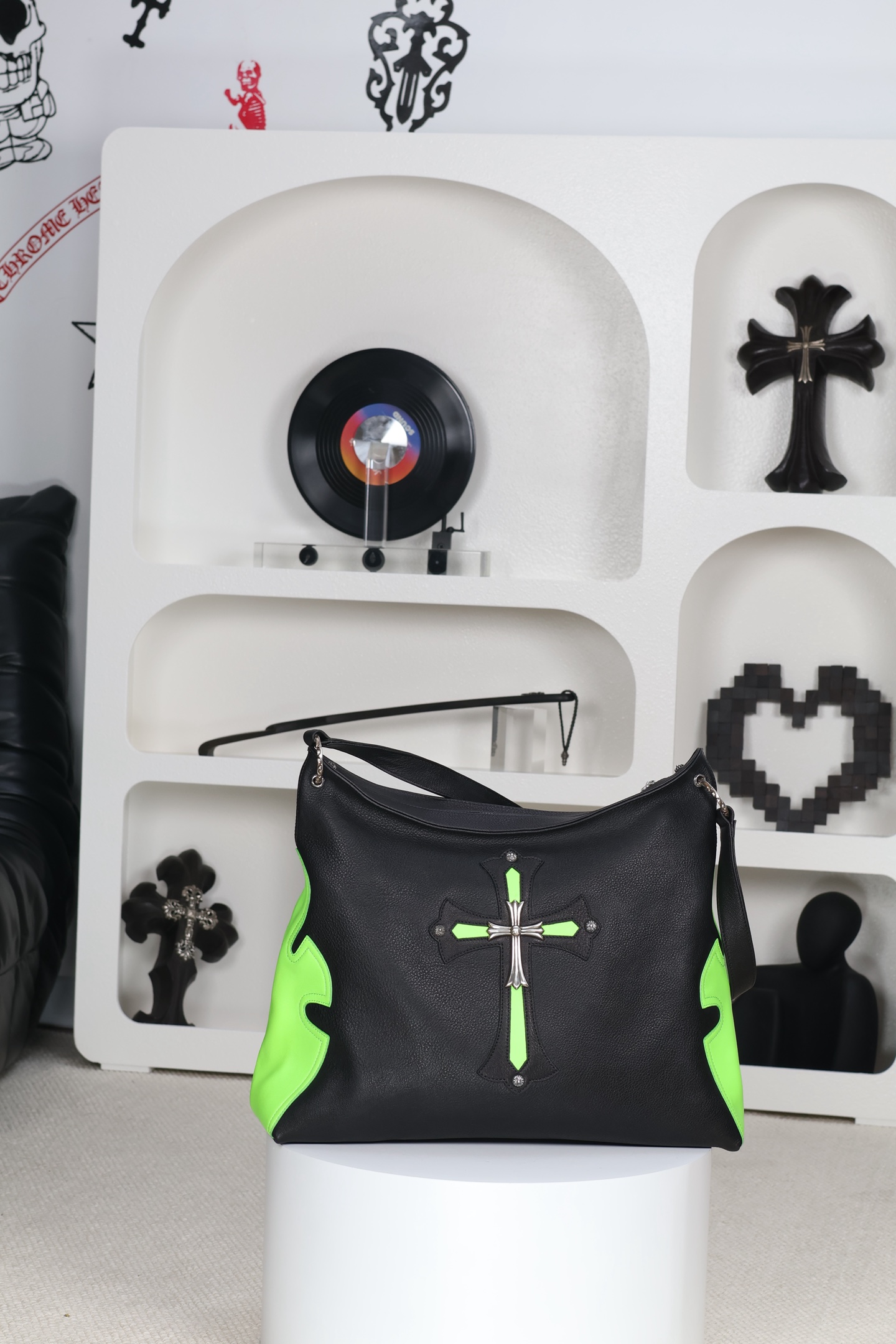 CH｜Black and Green Little Lyon Shoulder/Crossbody Bag