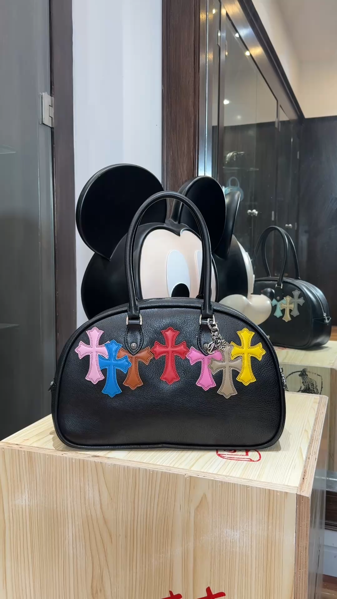 CH_ Gym Bag Mini Black Cross Bowling Bag