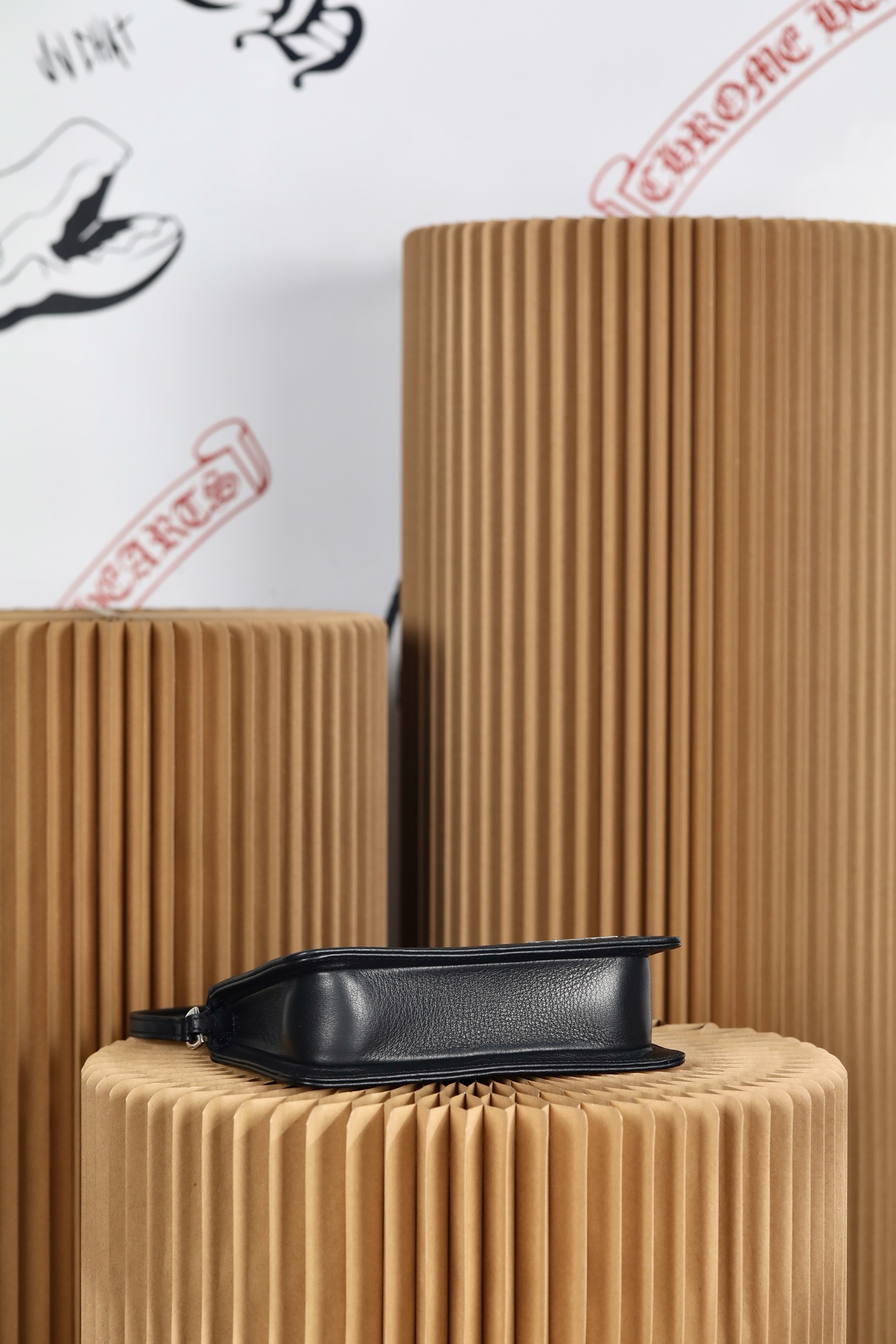 CH｜THIAN BLUE Black Underarm Bag