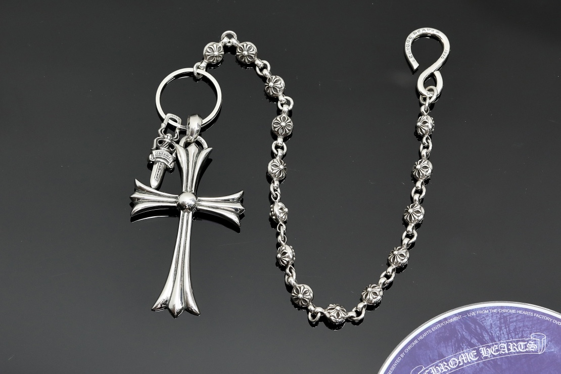 CH｜Large Cross Pendant + Cross Beads + S Clasp (14 Beads)