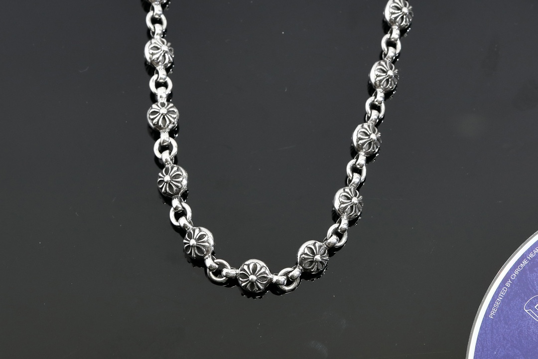 CH | Cross Bead Double Hook Clasp, 26 Beads