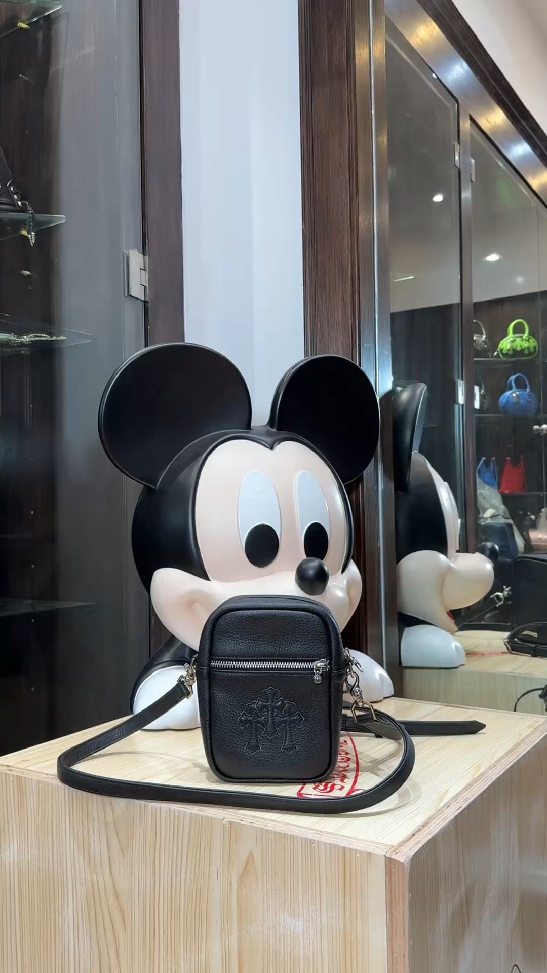 CH｜TAKA Black Cross Camera Bag/Crossbody Bag