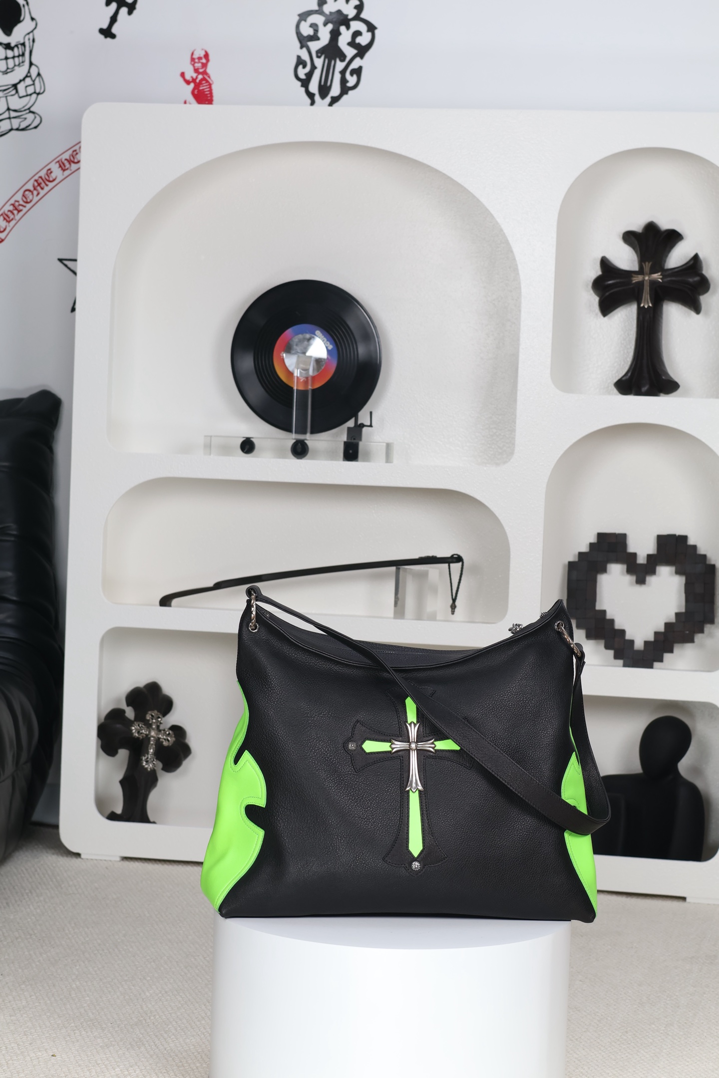 CH｜Black and Green Little Lyon Shoulder/Crossbody Bag