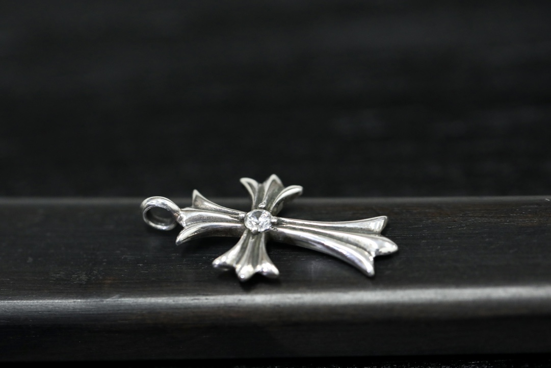 CH Diamond Cross Pendant [925 Sterling Silver, Handcrafted]