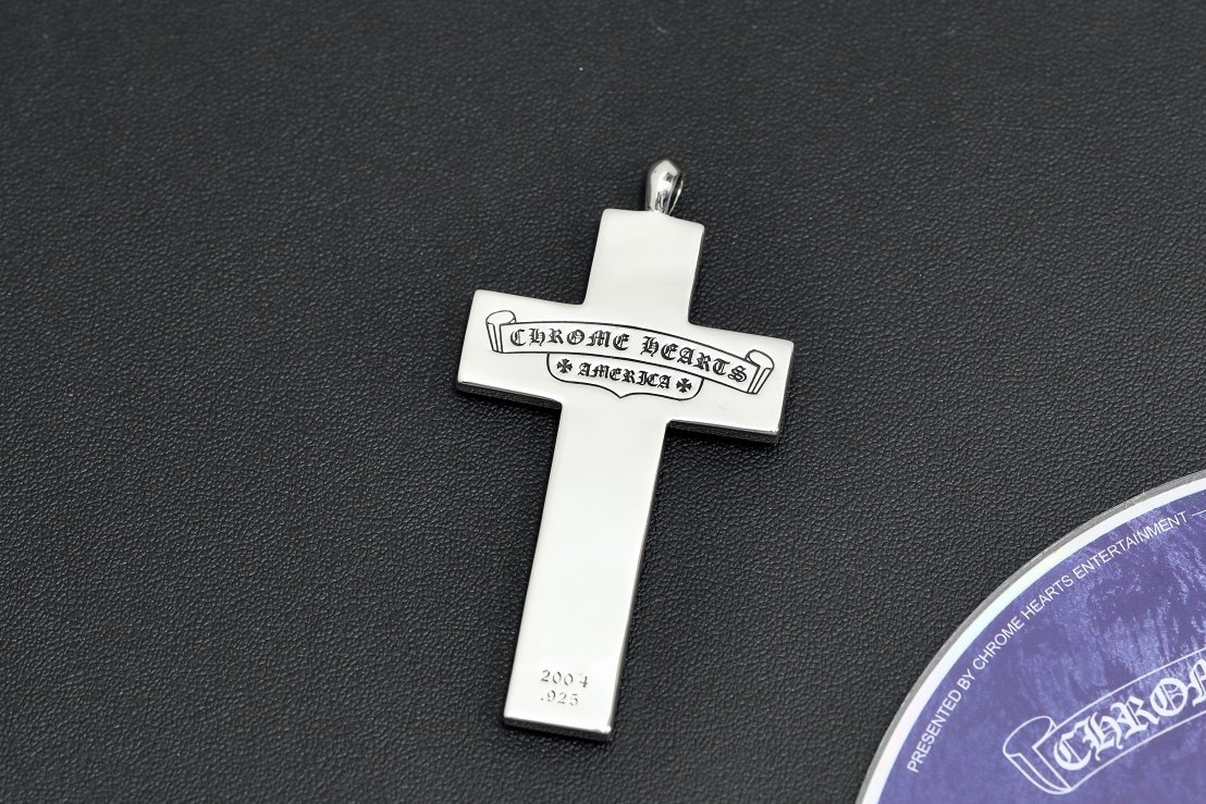 CH Multi-Element Cross Pendant [Weight approx. 25.6g]