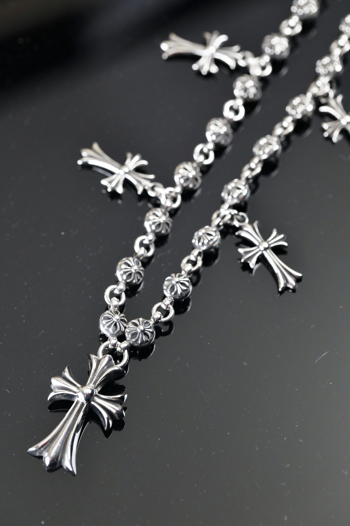 CH｜Chocolate Beaded Double Hook Clasp with Round Beads and Cross Pendant, 26 Beads