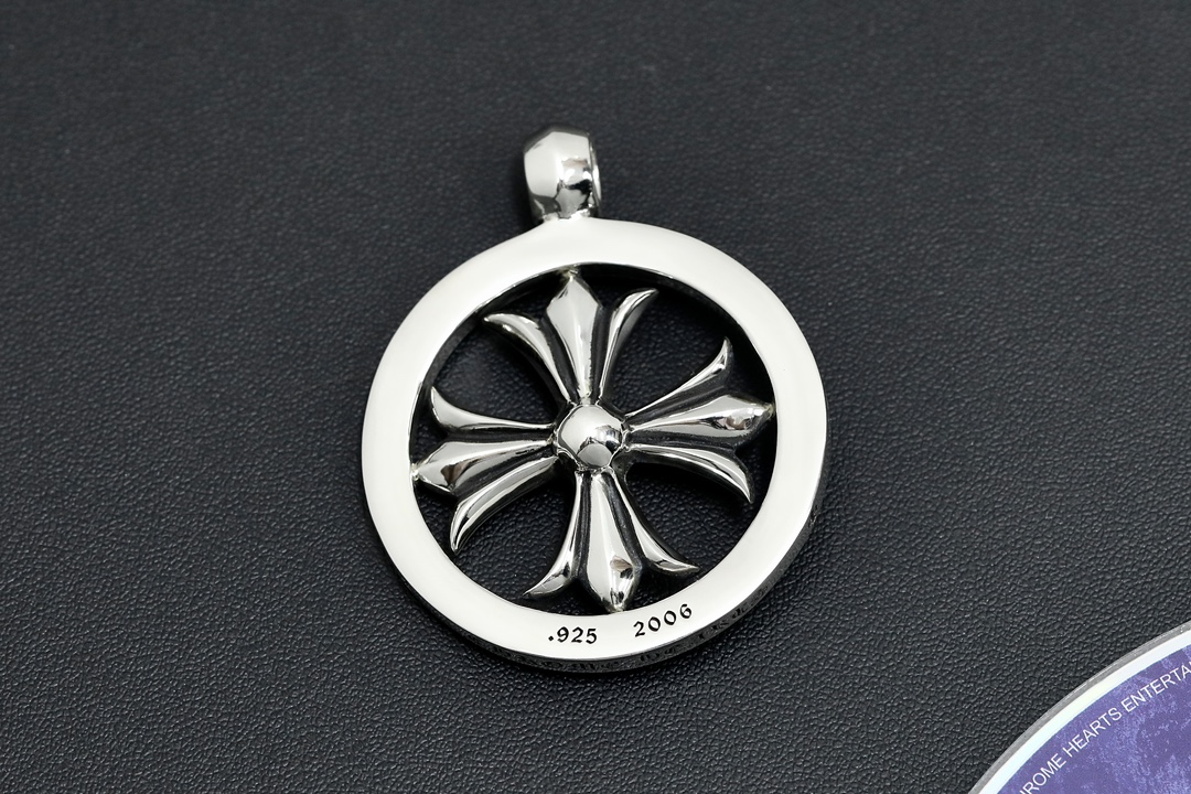 CH Cross Windmill Pendant [Weight approx. 42.8g]