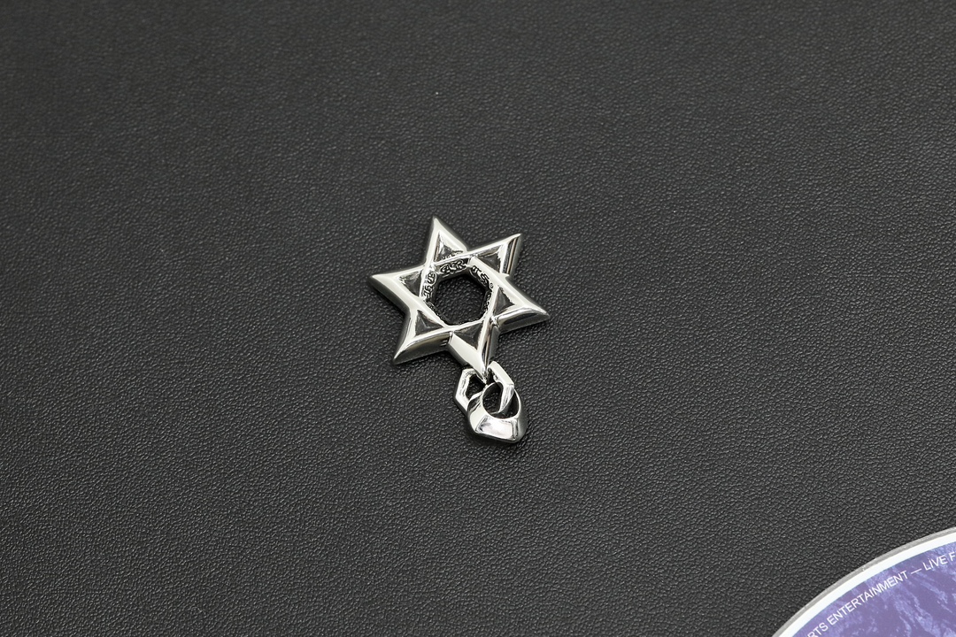 CH Medium Six-Pointed Star Pendant [Weight approx. 14.9g]