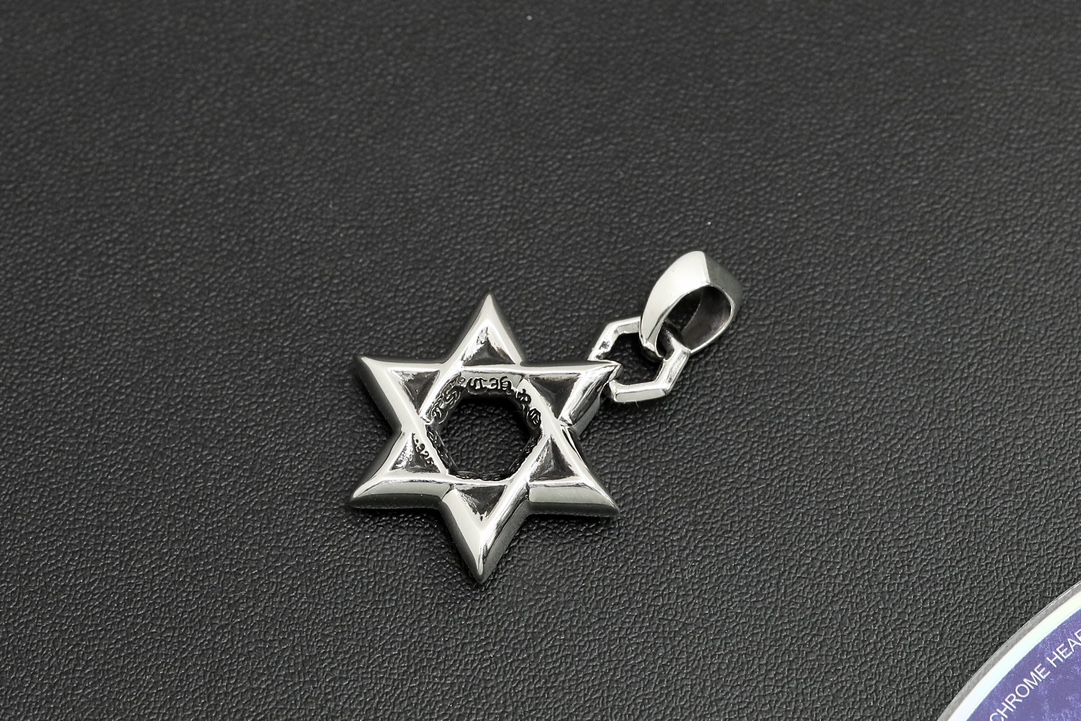 CH Medium Six-Pointed Star Pendant [Weight approx. 14.9g]