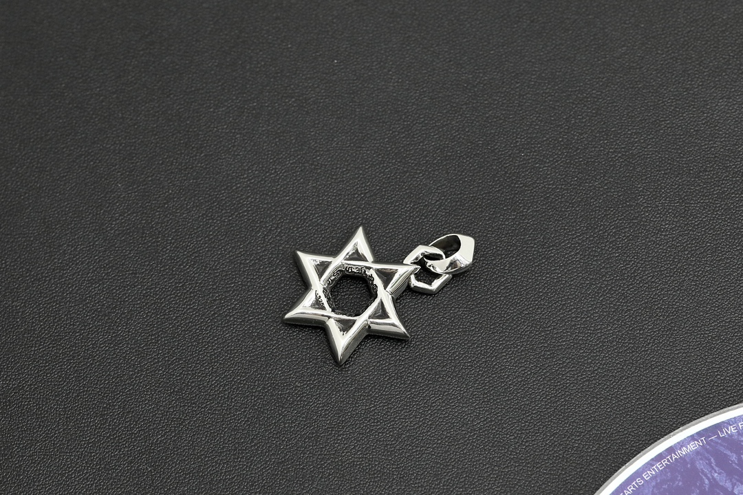 CH Medium Six-Pointed Star Pendant [Weight approx. 14.9g]