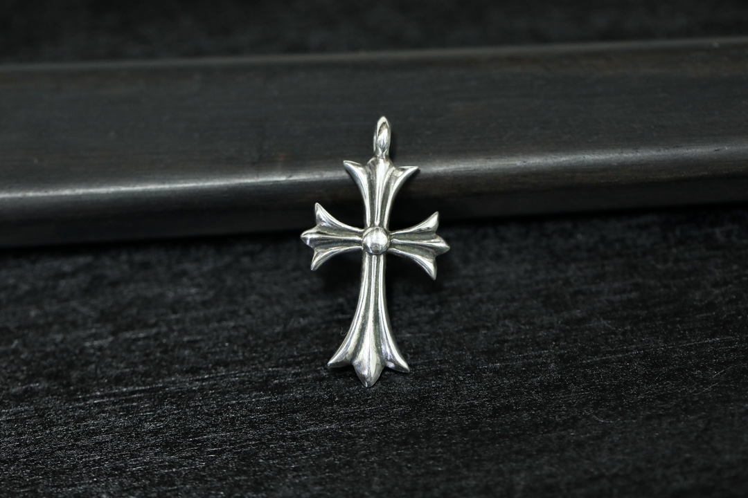 CH Diamond Cross Pendant [925 Sterling Silver, Handcrafted]