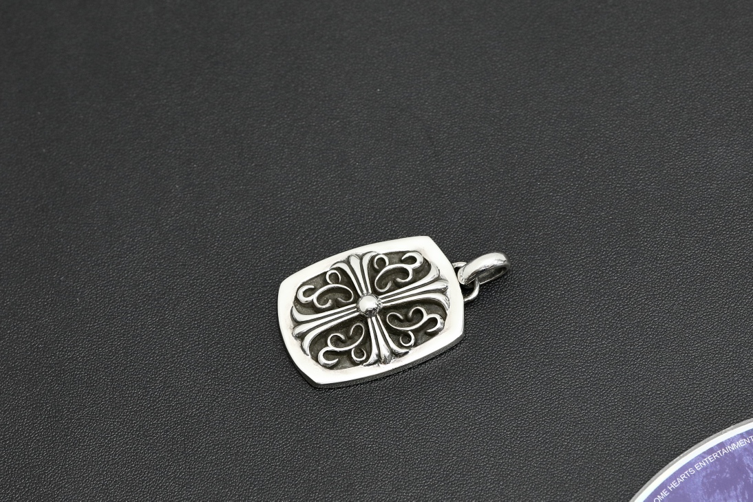 CH Keeper Pendant [Weight approx. 43.2g]