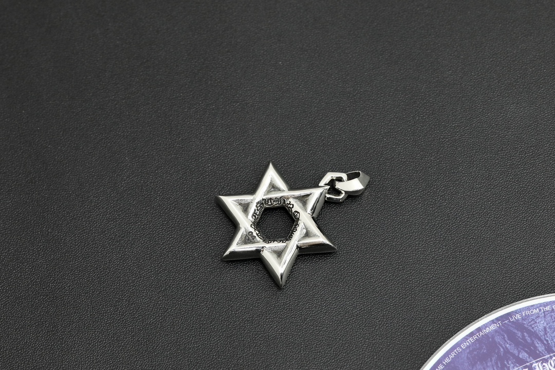 CH Large Hexagram Pendant [Weight approx. 31.6g]