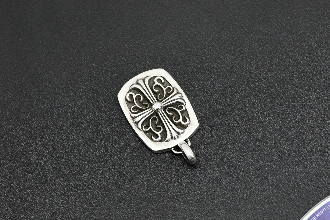 CH Keeper Pendant [Weight approx. 43.2g]