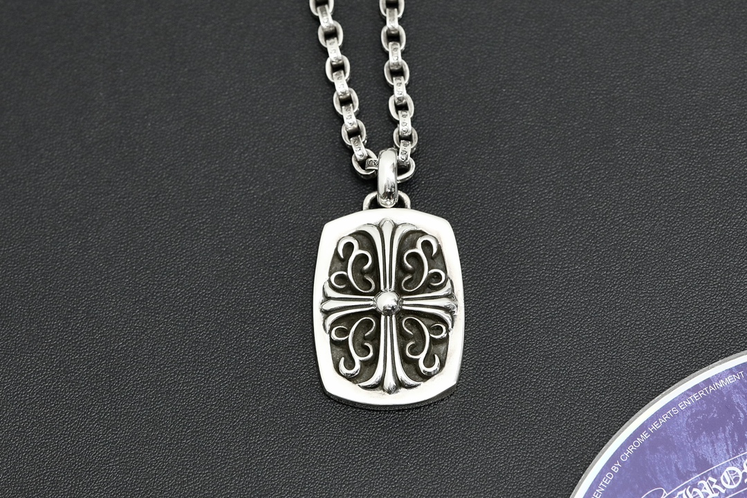 CH Keeper Pendant [Weight approx. 43.2g]