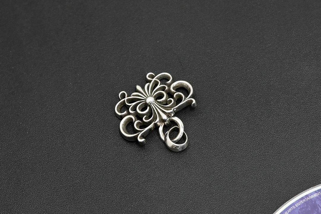 CH Butterfly Pendant [Weight approx. 23.6g]