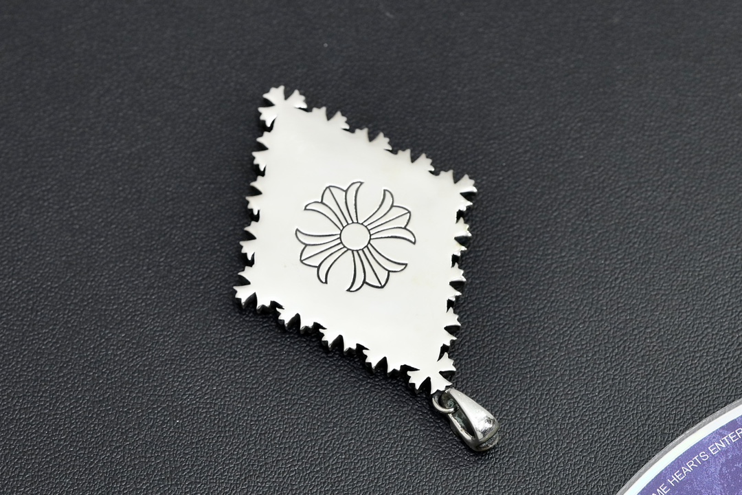 CH Diamond-Shaped Starry Sky Pendant [Weight approx. 21.8g]