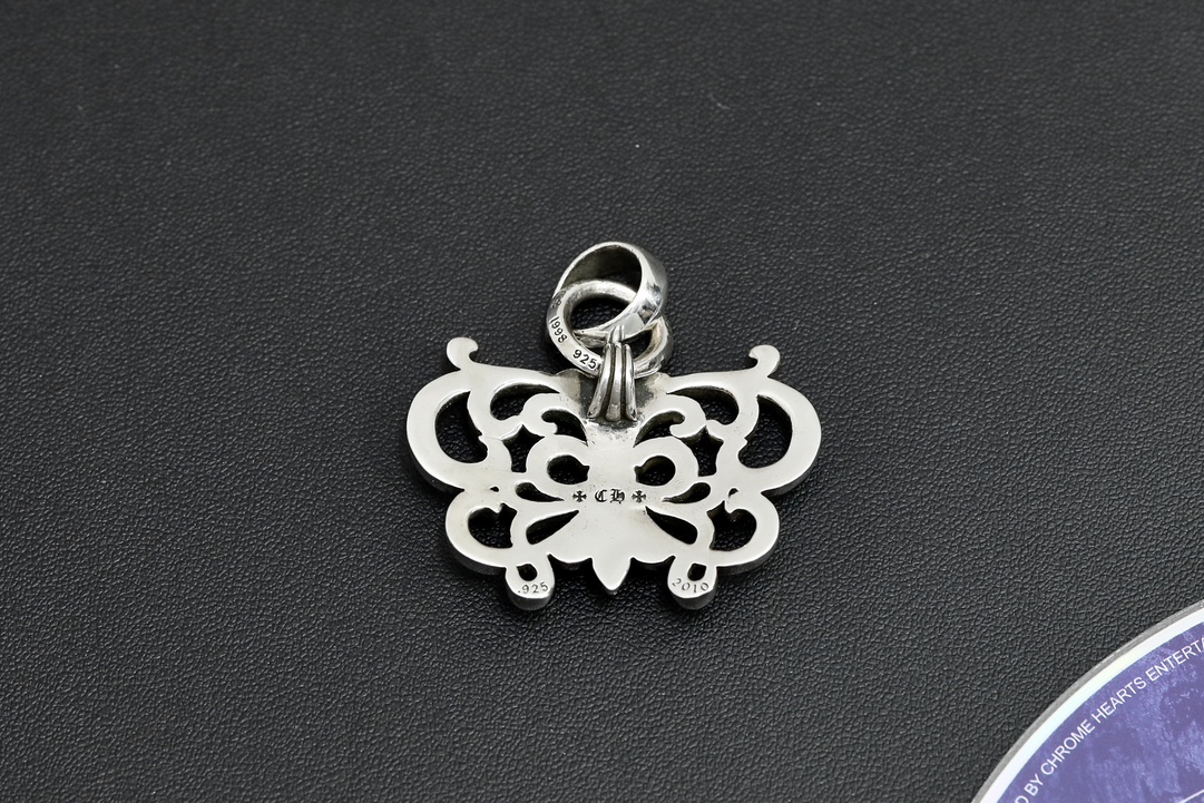 CH Butterfly Pendant [Weight approx. 23.6g]