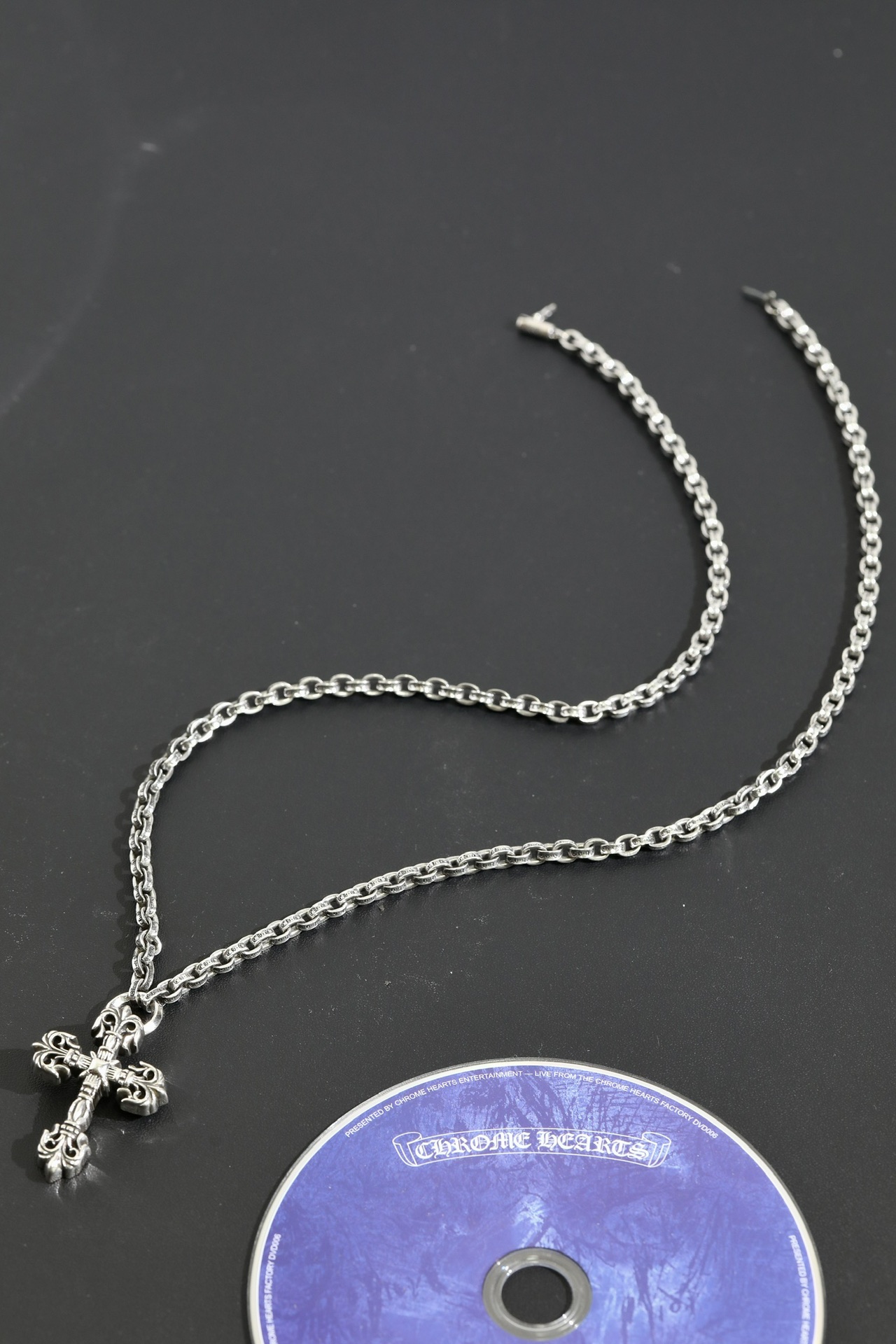 CH Cross Flower Fixed Thick Ring Necklace (66cm)