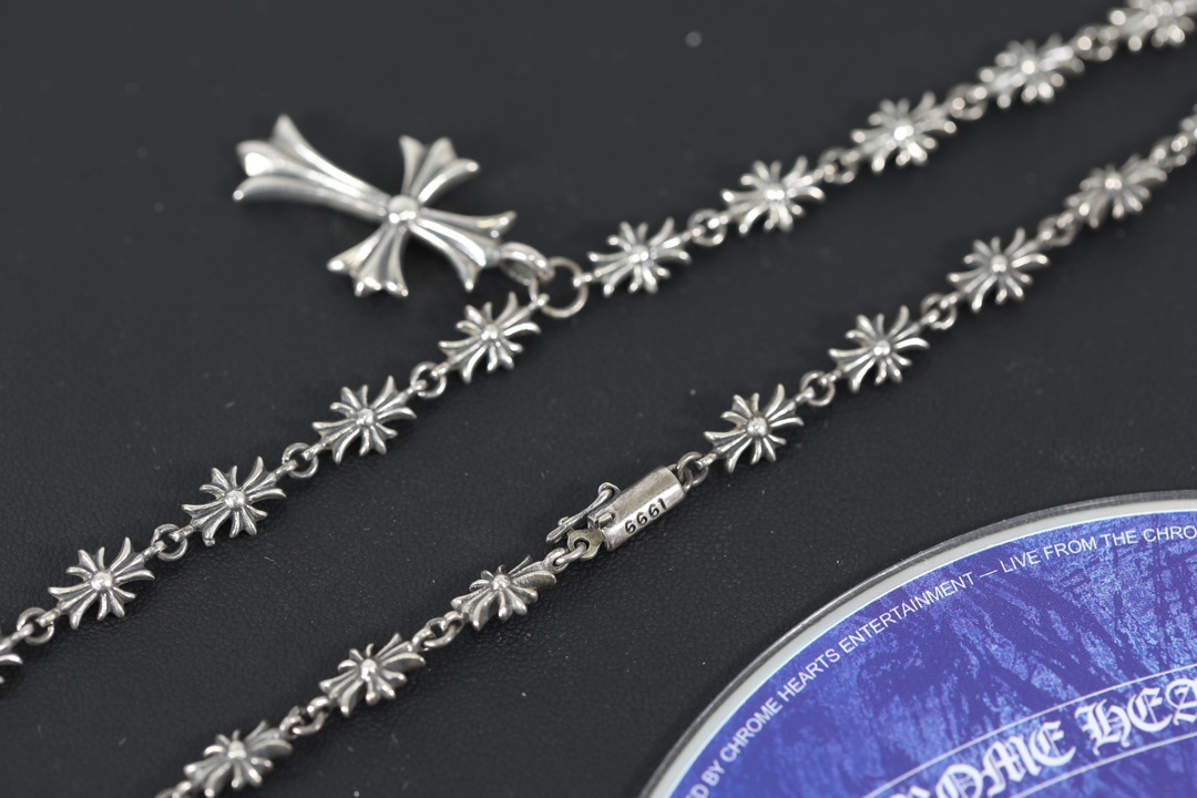 CH Flat Cross Pendant + Small Cross Necklace [Total Length 46cm]