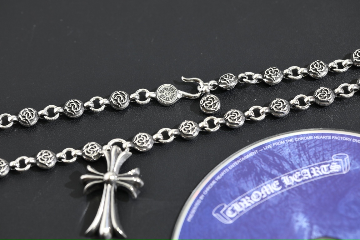 CH Cross-shaped Flower Bud Bead Necklace (53.5cm)