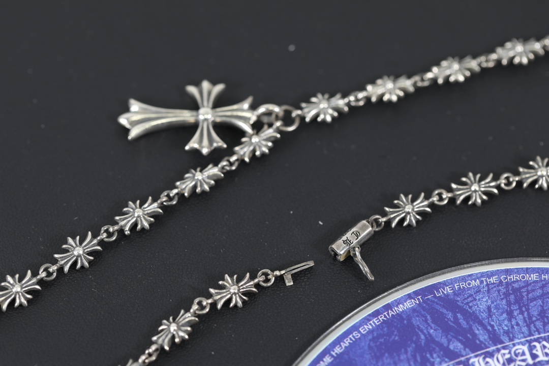 CH Flat Cross Pendant + Small Cross Necklace [Total Length 46cm]