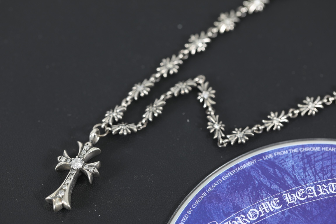 CH Necklace with Diamond Pendant + Small Cross Diamond [Total Length 46cm]