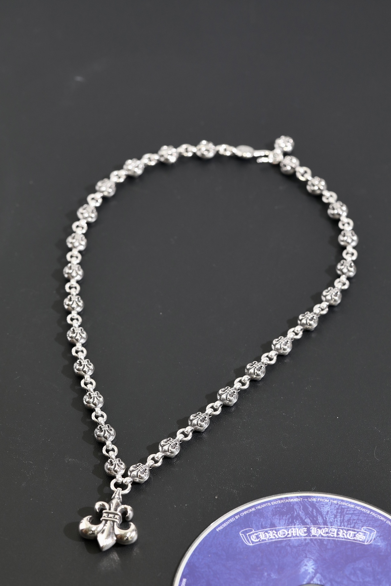 CH▫️Scout Flower Fixed Bead Necklace (Total Length 57cm)