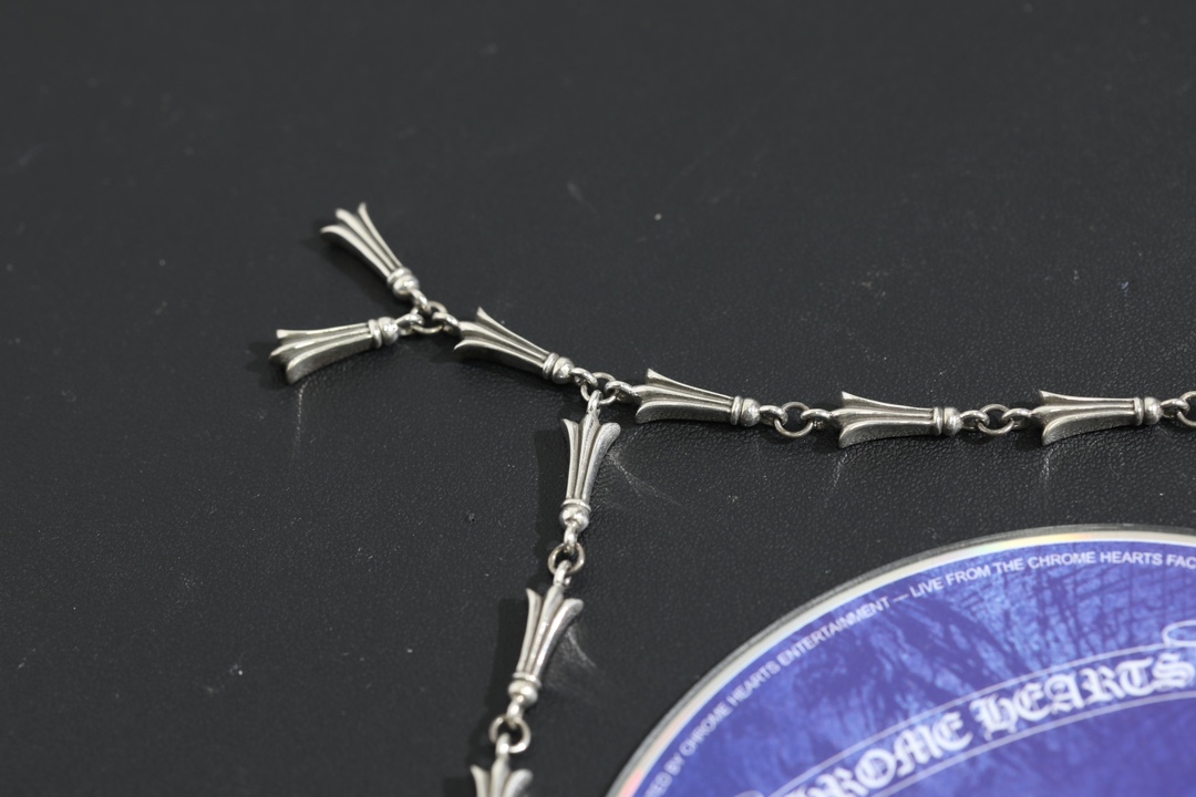 CH Phoenix Tail Necklace [Total Length 47cm]