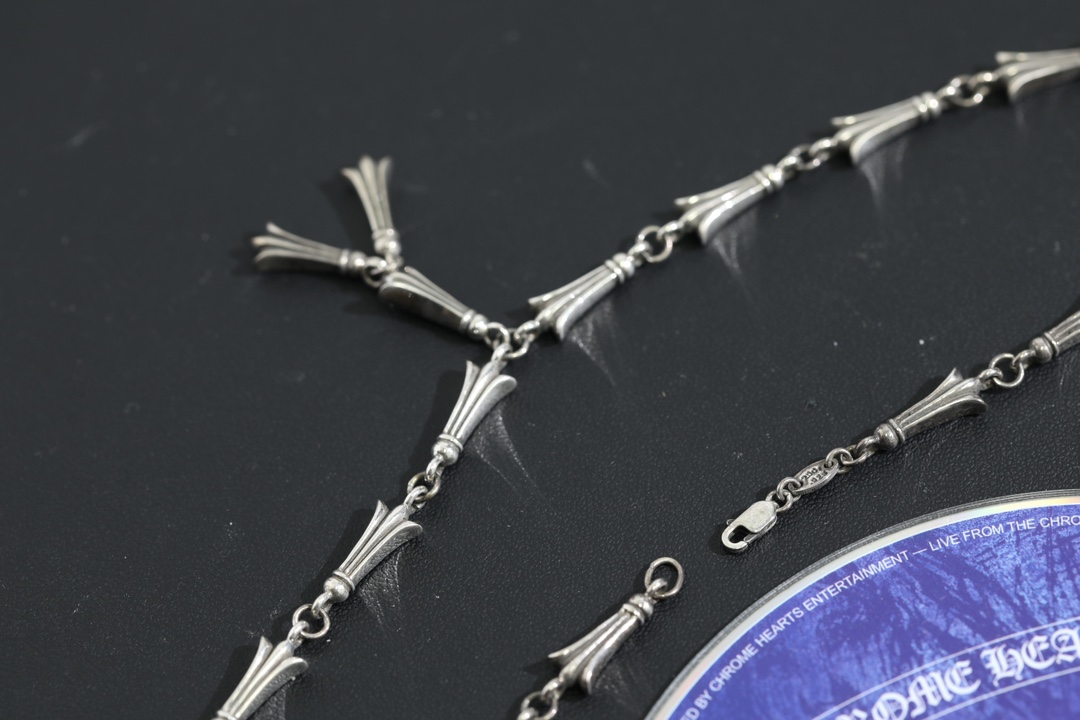 CH Phoenix Tail Necklace [Total Length 47cm]