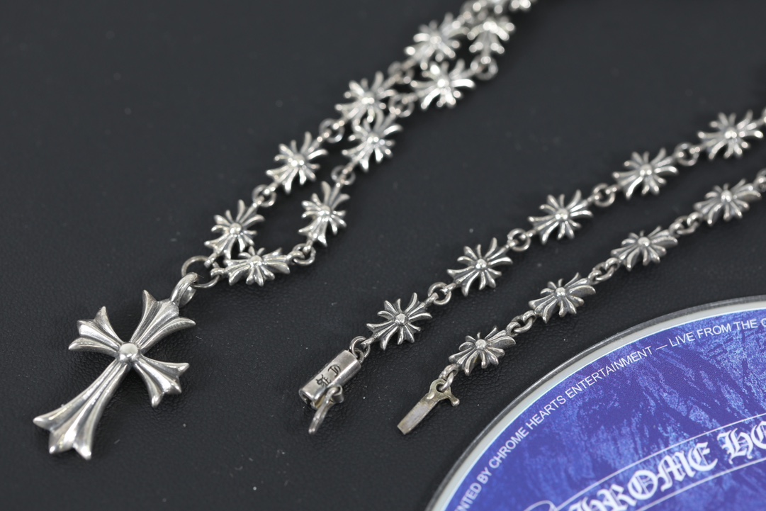 CH Flat Cross Pendant + Small Cross Necklace [Total Length 46cm]