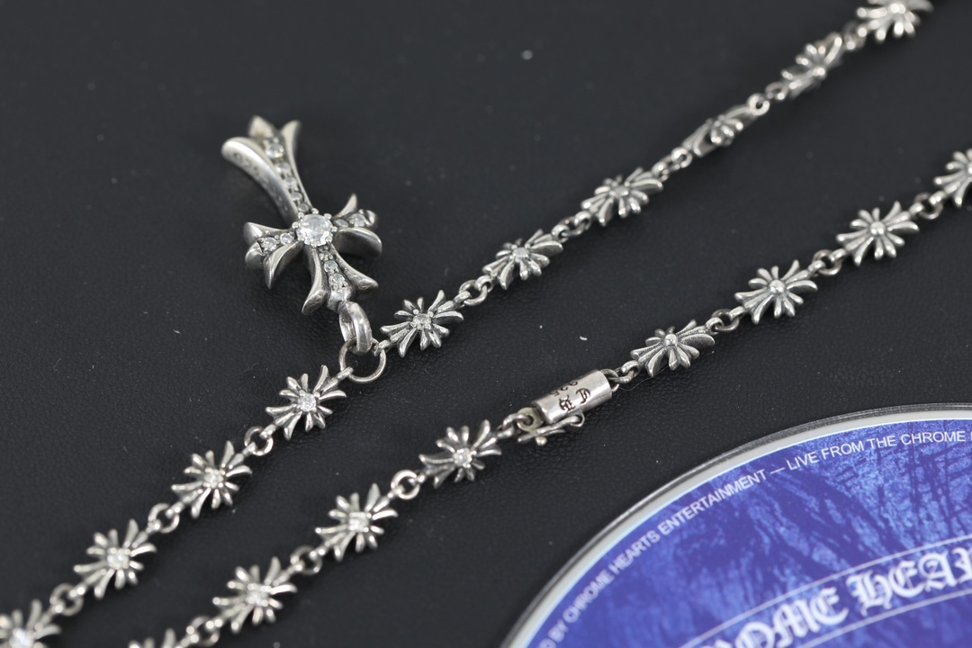 CH Necklace with Diamond Pendant + Small Cross Diamond [Total Length 46cm]