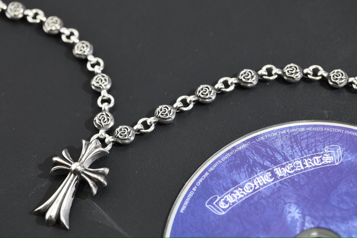 CH Cross-shaped Flower Bud Bead Necklace (53.5cm)