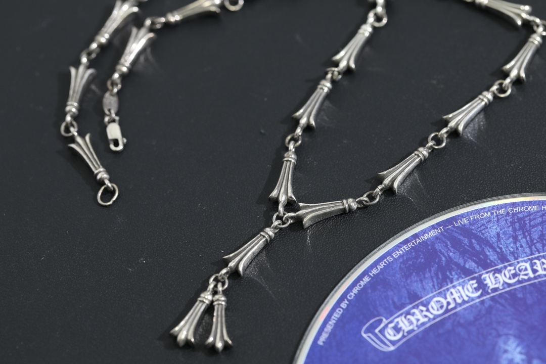 CH Phoenix Tail Necklace [Total Length 47cm]