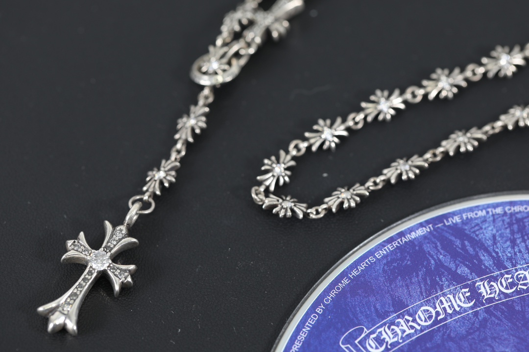 CH One-sided diamond angel necklace (total length 70cm)