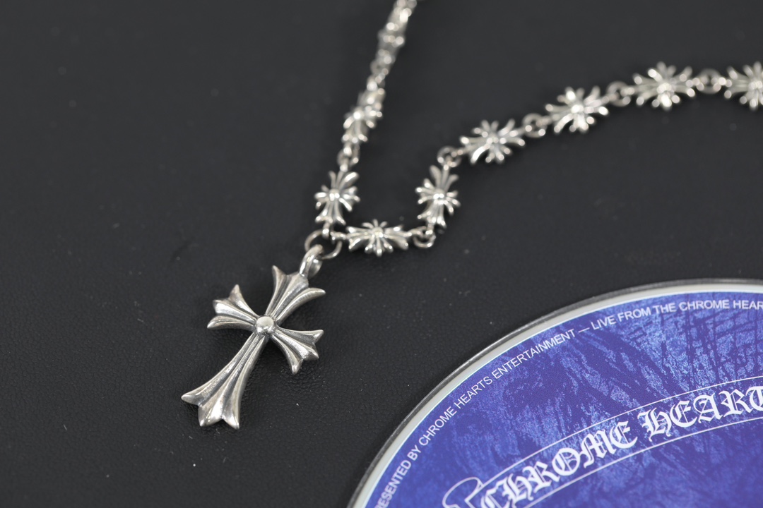 CH Flat Cross Pendant + Small Cross Necklace [Total Length 46cm]