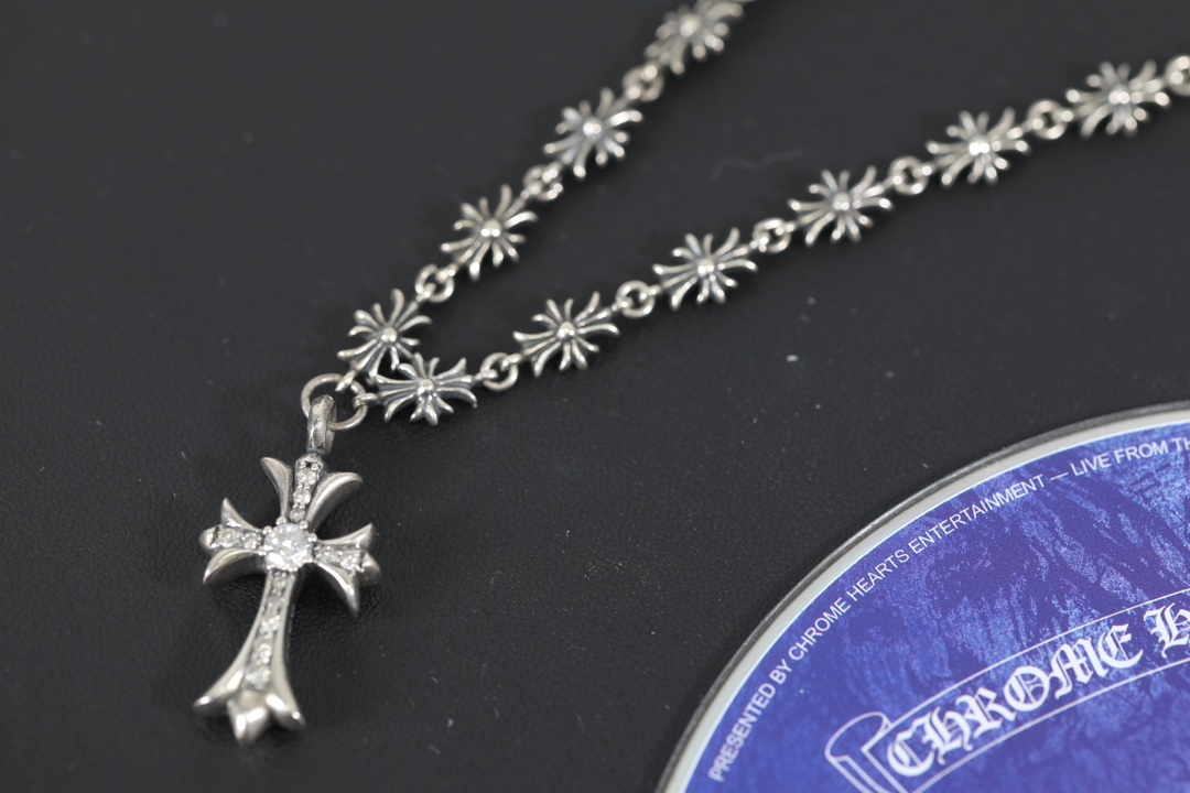 CH cross pendant with diamonds + small cross necklace [Total length 48cm]
