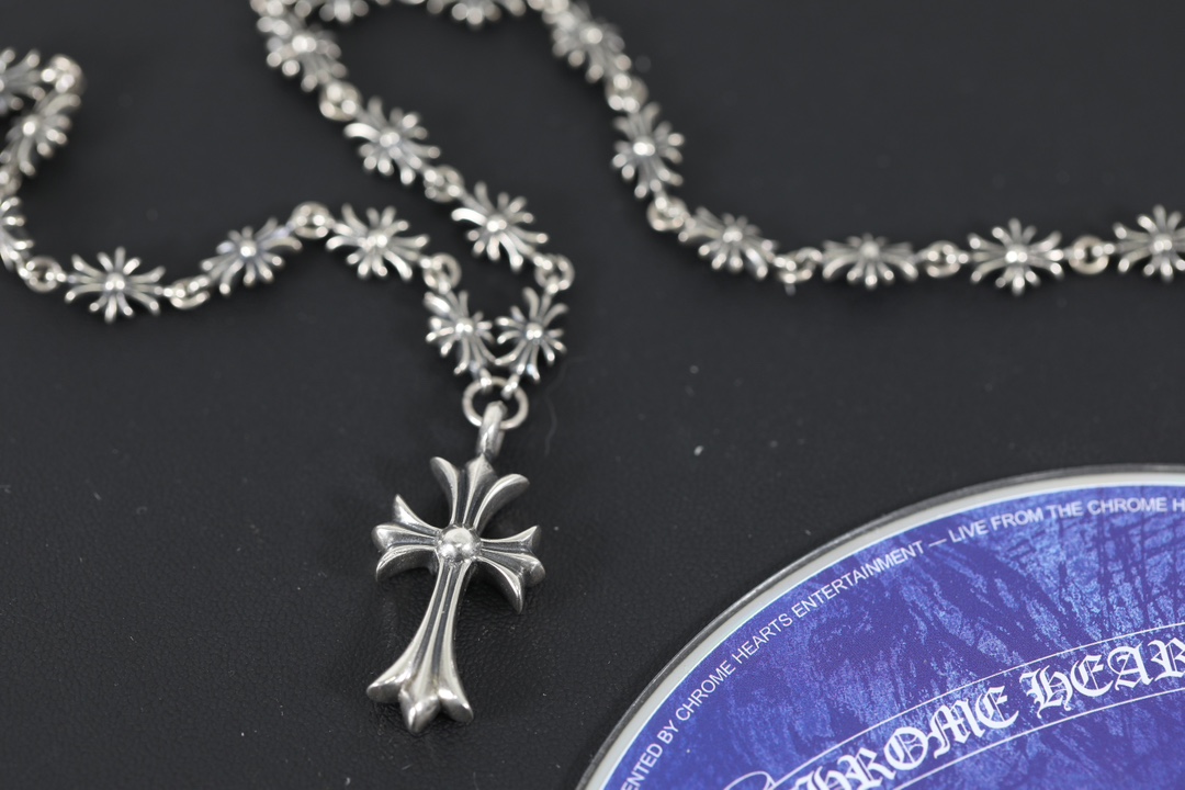 CH cross pendant with diamonds + small cross necklace [Total length 48cm]