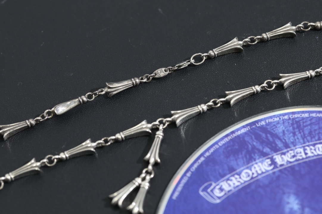 CH Phoenix Tail Necklace [Total Length 47cm]