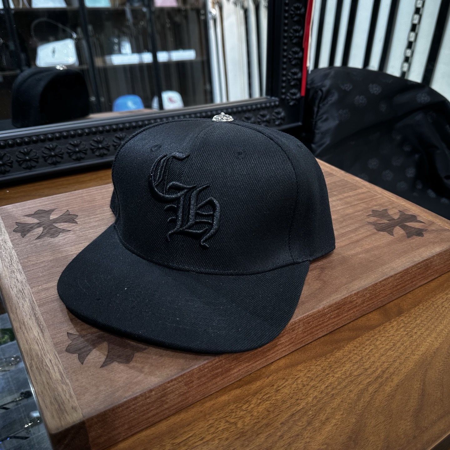 CH All-black baseball cap